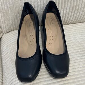 Classic  Clark’s Anelise Nora Black Women's Pumps office